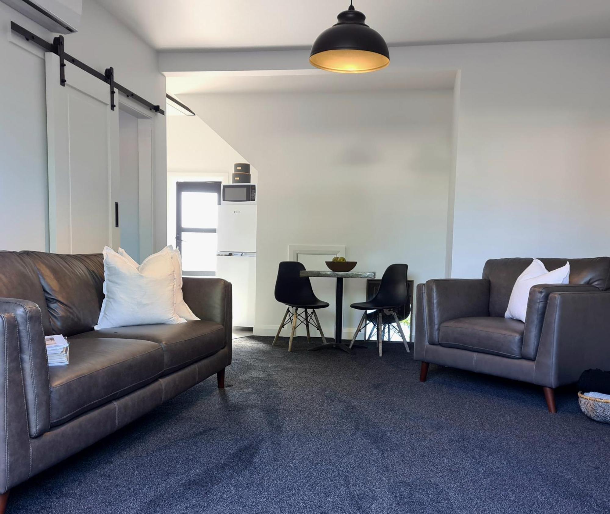Apartment 1 - Haddin Court - Executive One Bedroom 布伦海姆 外观 照片