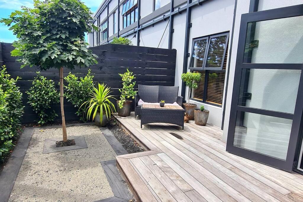Apartment 1 - Haddin Court - Executive One Bedroom 布伦海姆 外观 照片
